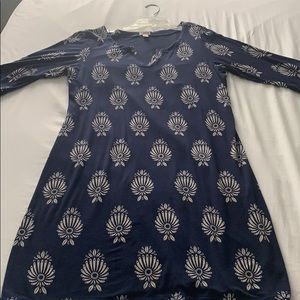 blue and white flowy dress